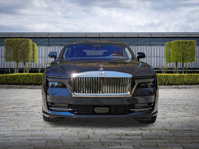 new 2024 Rolls-Royce Spectre car, priced at $501,325