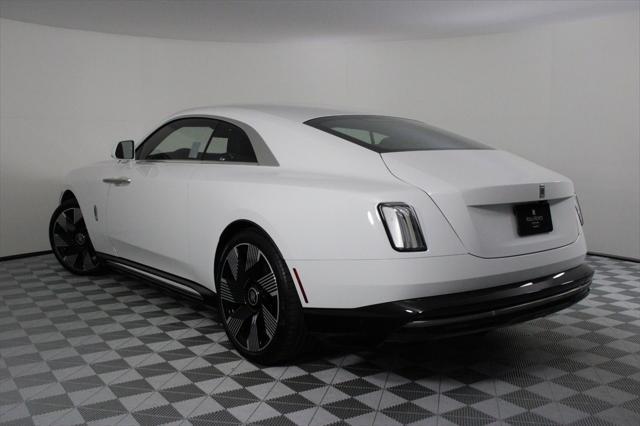 new 2025 Rolls-Royce Spectre car, priced at $497,725