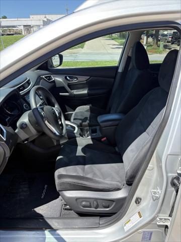 used 2016 Nissan Rogue car, priced at $10,444
