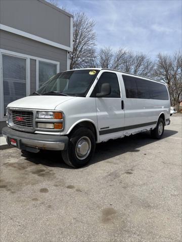 used 2000 GMC Savana 3500 car, priced at $2,998