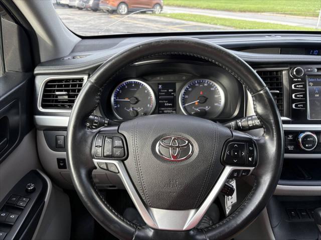 used 2019 Toyota Highlander car, priced at $17,996