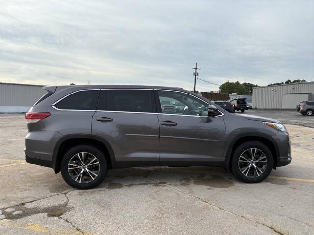 used 2019 Toyota Highlander car, priced at $17,996