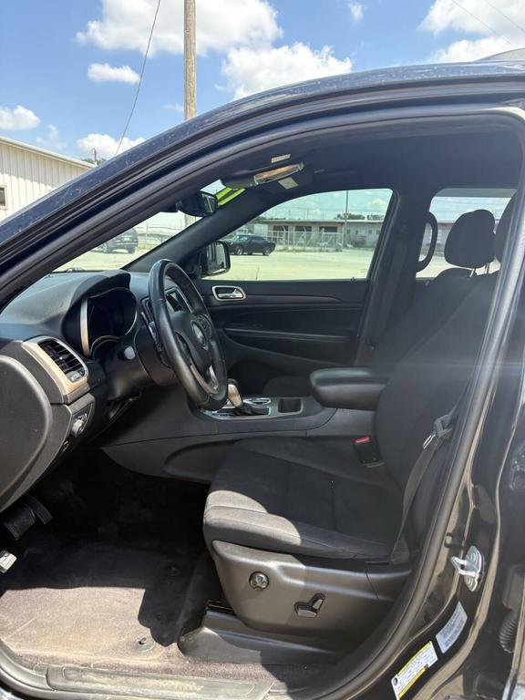 used 2017 Jeep Grand Cherokee car, priced at $11,997