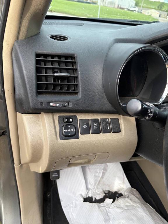 used 2013 Toyota Highlander car, priced at $9,999