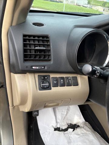 used 2013 Toyota Highlander car, priced at $10,674