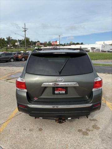 used 2013 Toyota Highlander car, priced at $10,674