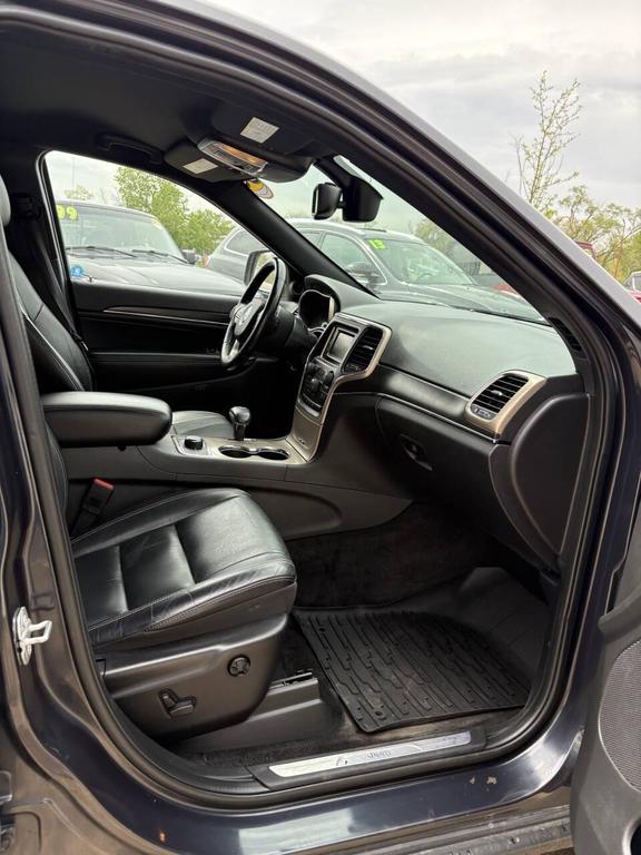 used 2015 Jeep Grand Cherokee car, priced at $11,447