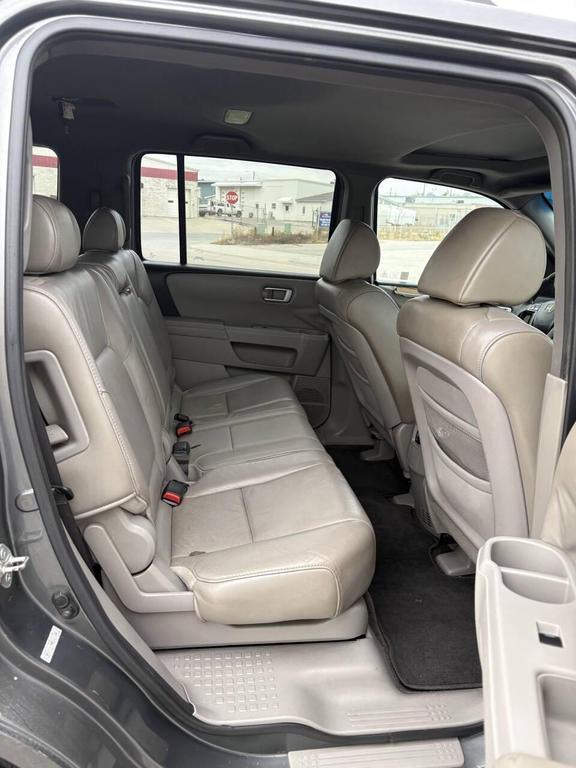 used 2011 Honda Pilot car, priced at $6,822