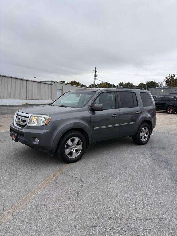 used 2011 Honda Pilot car, priced at $6,822