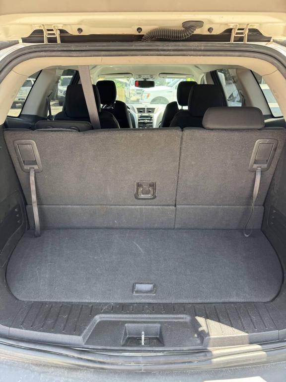 used 2011 Chevrolet Traverse car, priced at $7,998