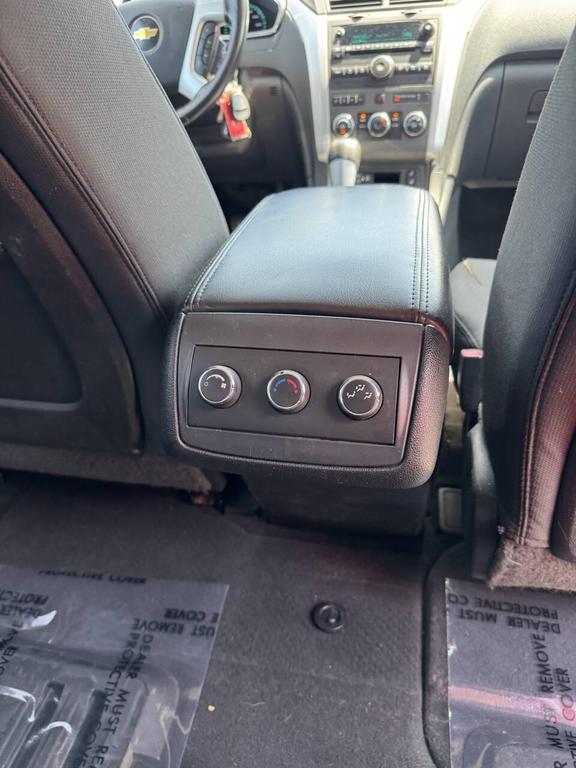 used 2011 Chevrolet Traverse car, priced at $7,998