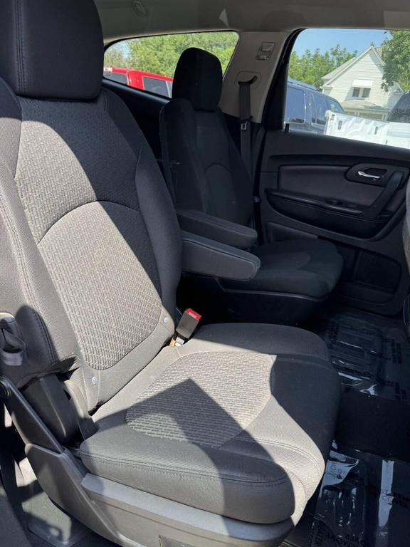 used 2011 Chevrolet Traverse car, priced at $7,998