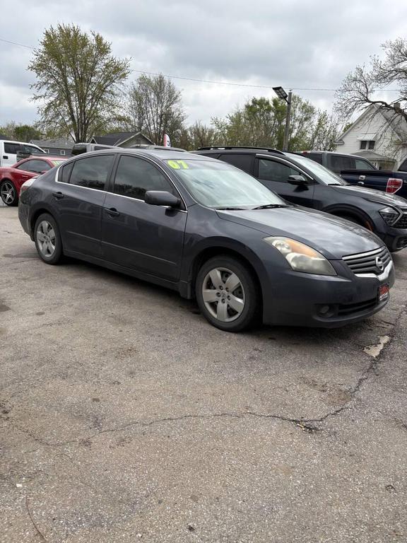 used 2007 Nissan Altima car, priced at $2,998
