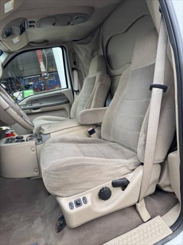 used 2002 Ford Excursion car, priced at $9,995