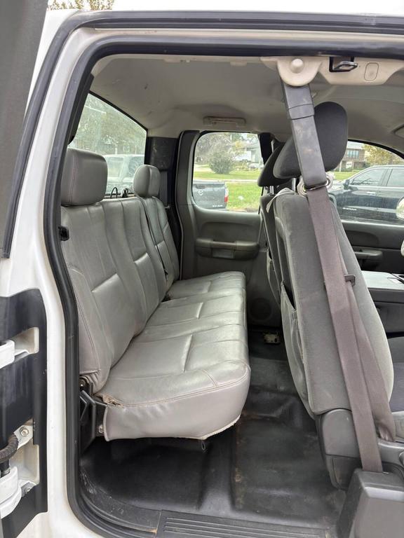 used 2009 Chevrolet Silverado 2500 car, priced at $5,991