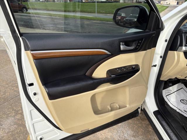 used 2017 Toyota Highlander car, priced at $17,638