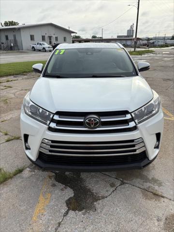 used 2017 Toyota Highlander car, priced at $17,638