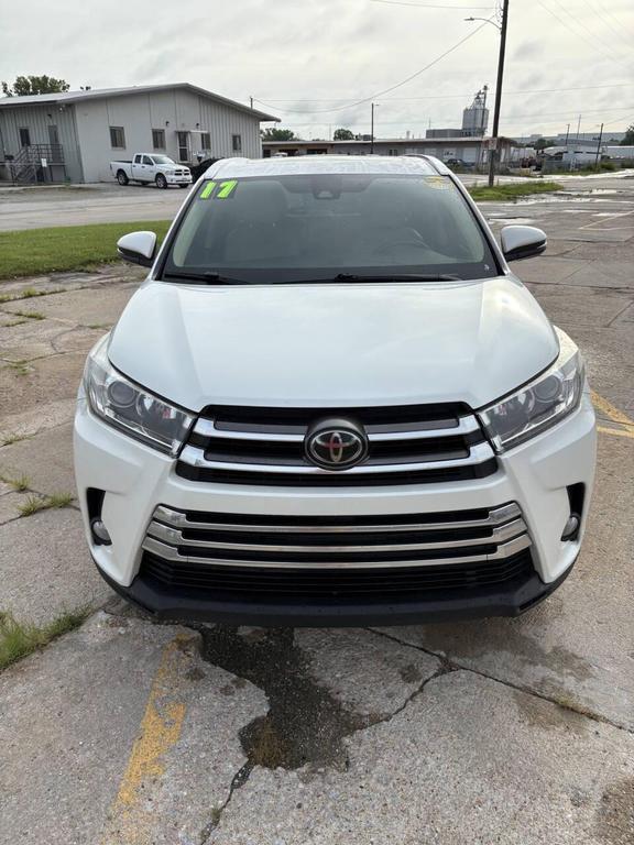 used 2017 Toyota Highlander car, priced at $16,860