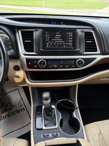 used 2017 Toyota Highlander car, priced at $17,638