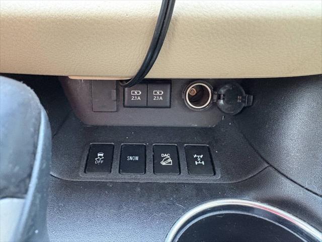 used 2017 Toyota Highlander car, priced at $17,638