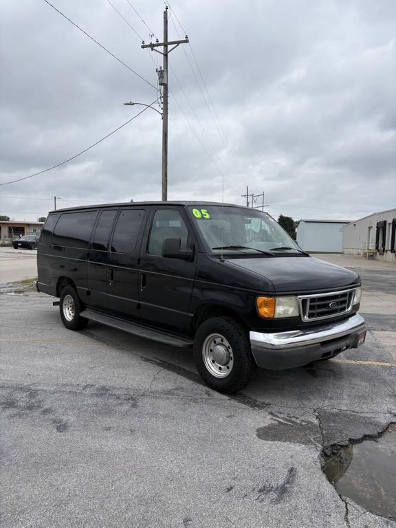 used 2005 Ford E350 Super Duty car, priced at $5,888