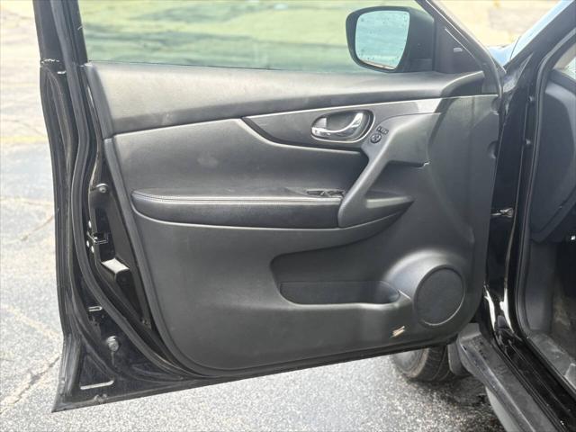 used 2017 Nissan Rogue car, priced at $12,886