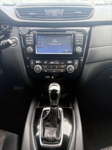 used 2017 Nissan Rogue car, priced at $12,886