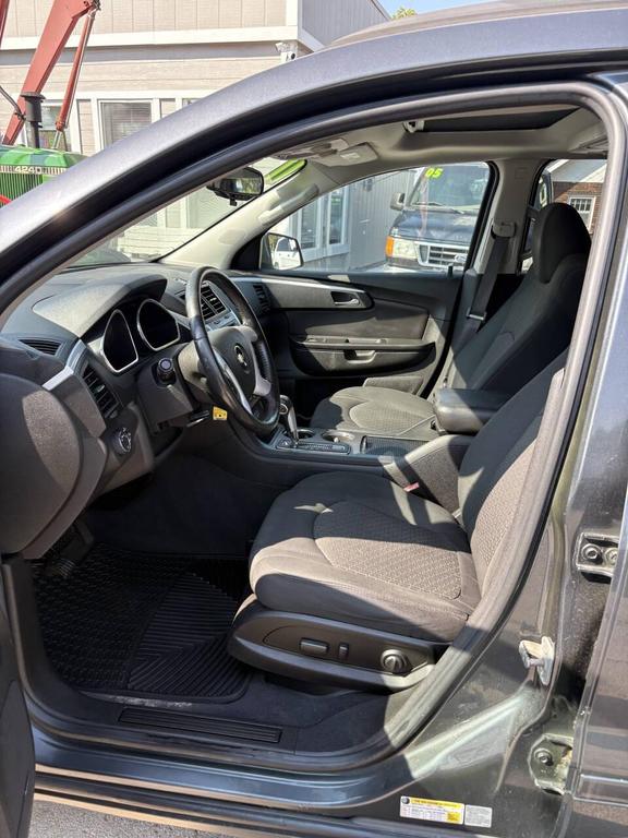 used 2011 Chevrolet Traverse car, priced at $4,999