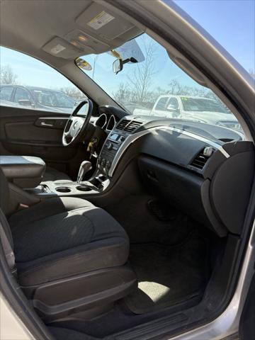 used 2010 Chevrolet Traverse car, priced at $4,998
