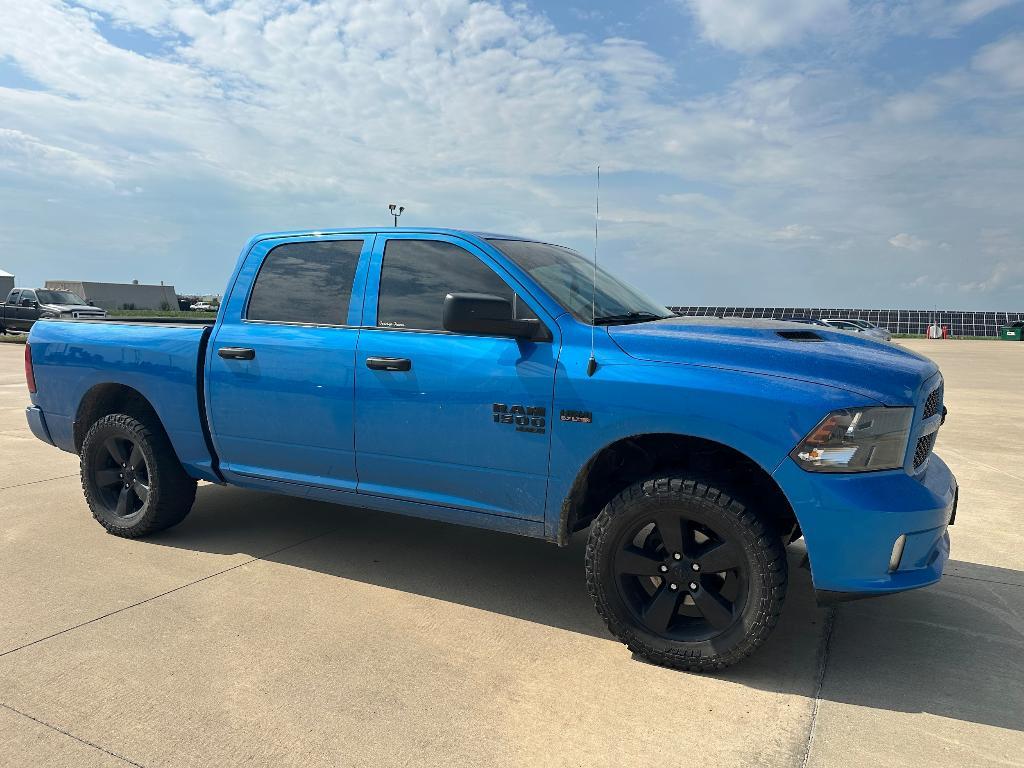 used 2019 Ram 1500 Classic car, priced at $25,622