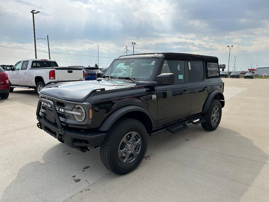 new 2024 Ford Bronco car, priced at $45,405