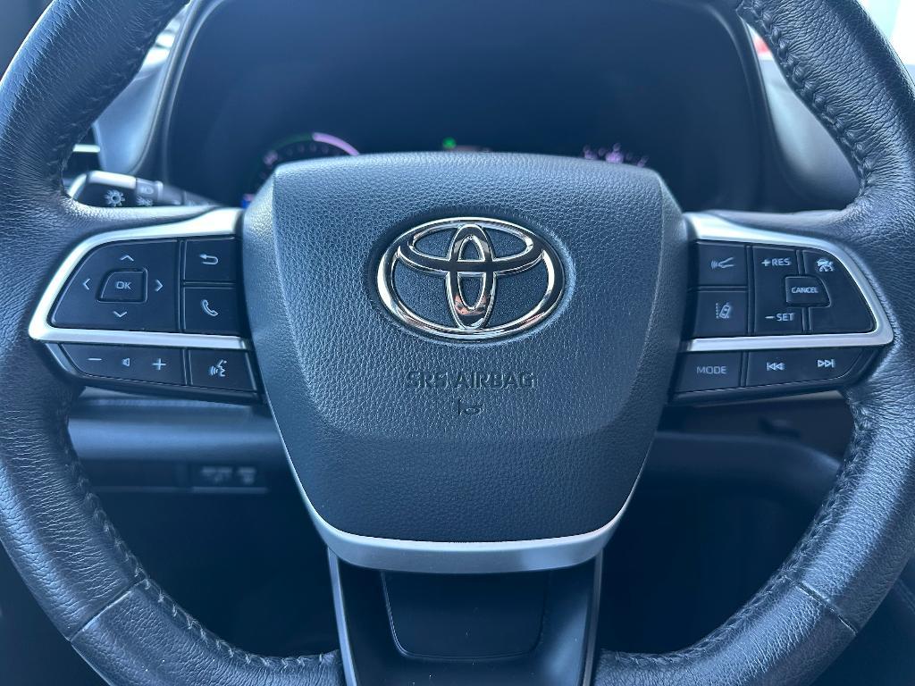 used 2022 Toyota Sienna car, priced at $34,545