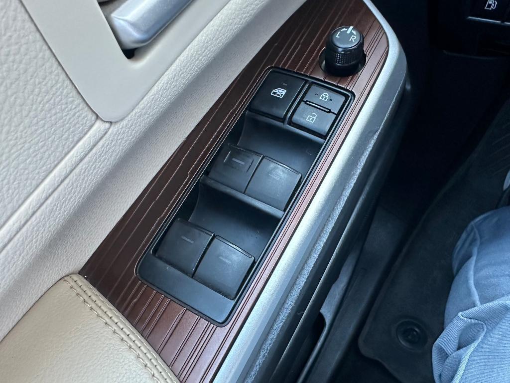 used 2022 Toyota Sienna car, priced at $34,545