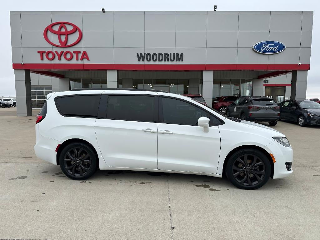 used 2018 Chrysler Pacifica car, priced at $17,985