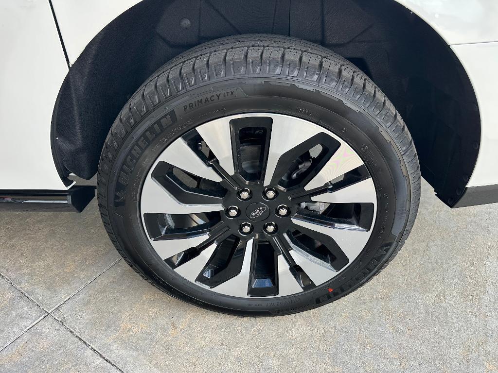 new 2025 Ford Expedition Max car, priced at $80,707
