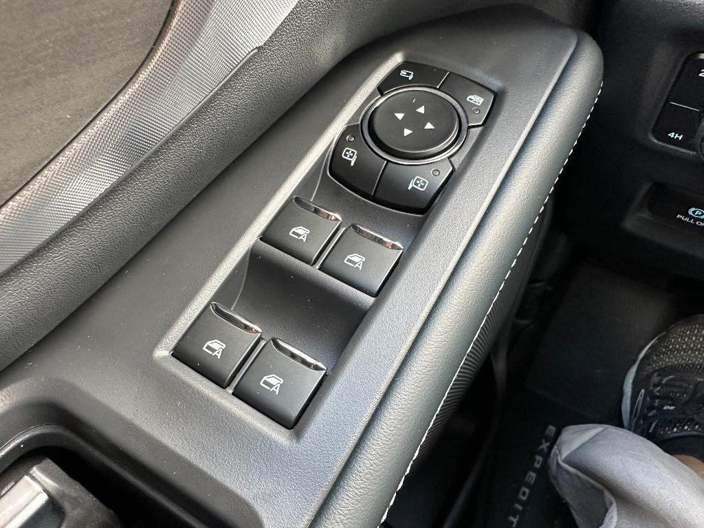 new 2025 Ford Expedition Max car, priced at $80,707