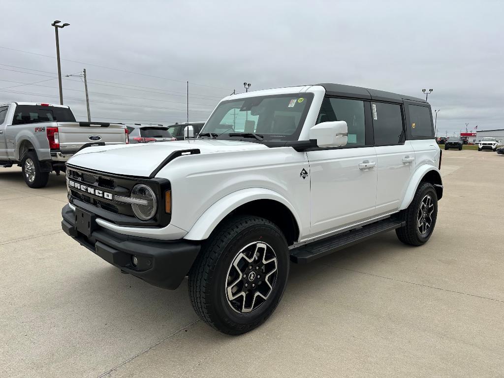 new 2024 Ford Bronco car, priced at $51,581