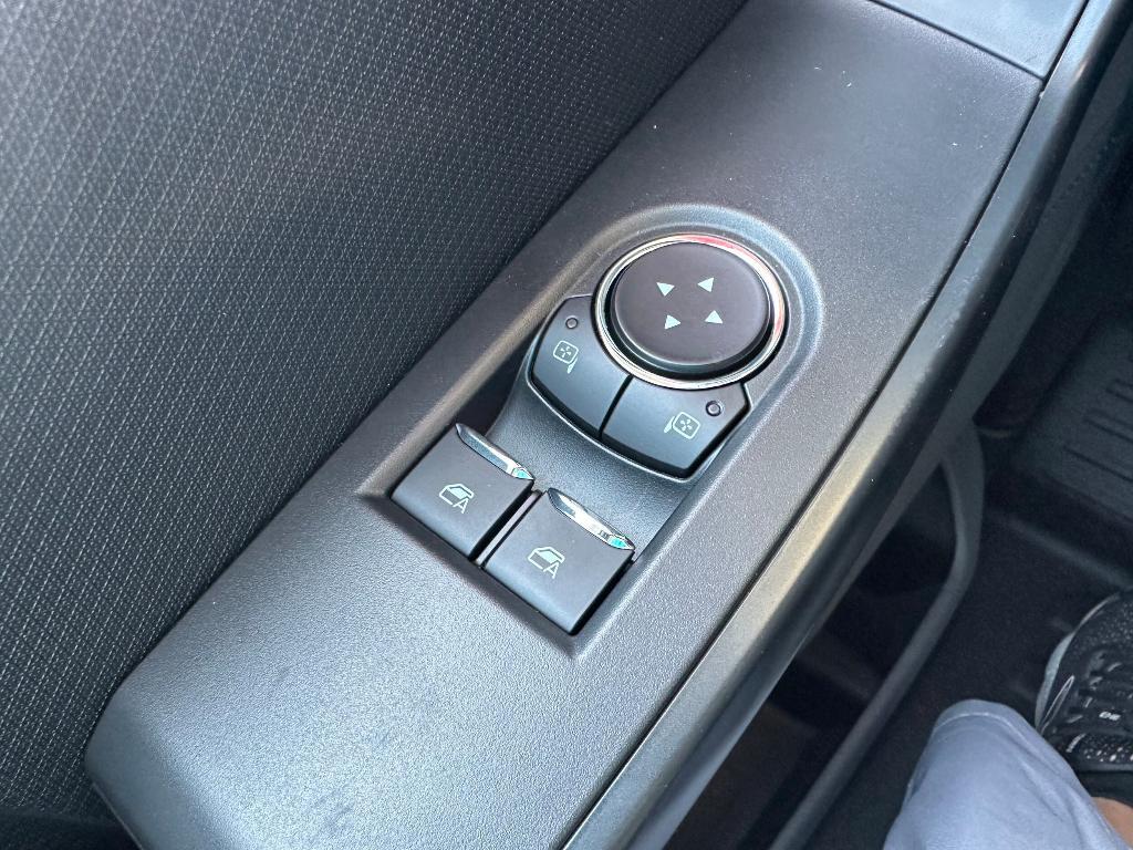 new 2025 Ford F-150 car, priced at $40,200