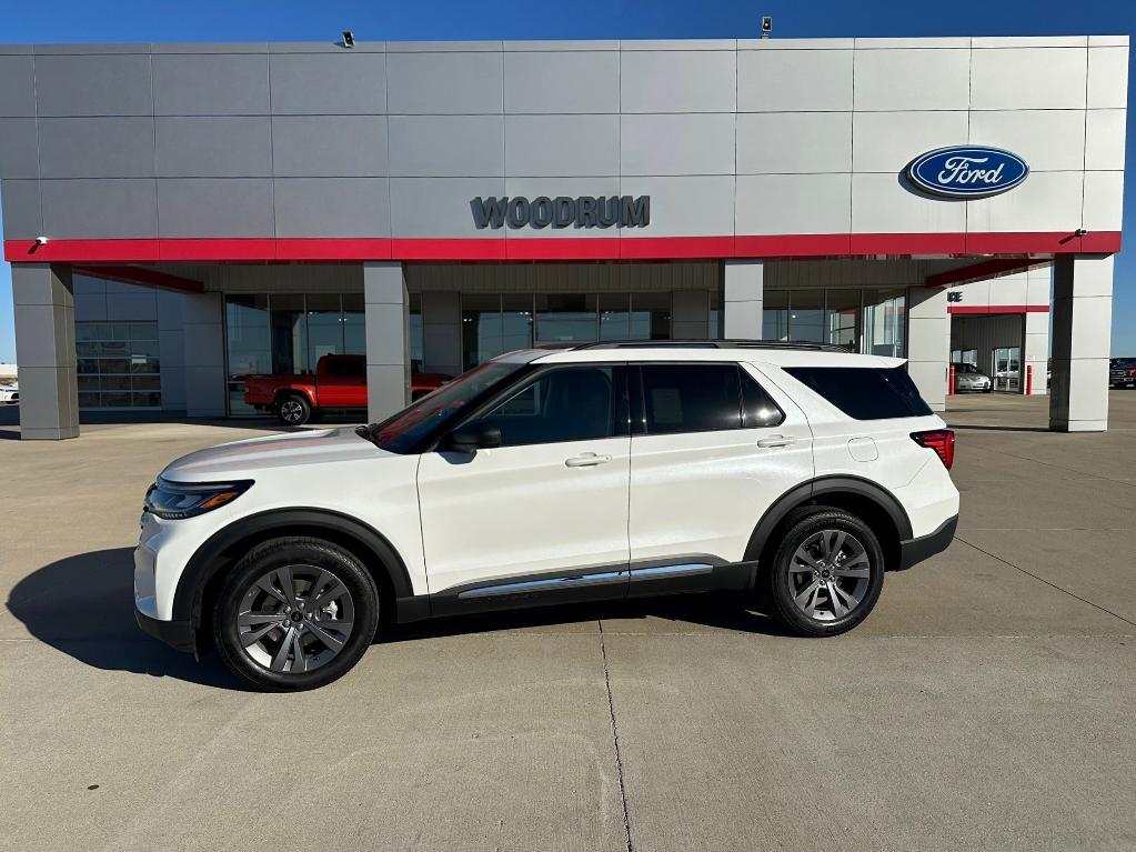 new 2025 Ford Explorer car, priced at $48,172