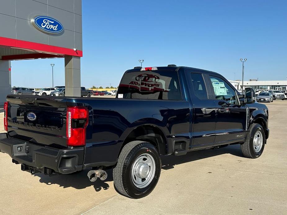 new 2024 Ford F-350 car, priced at $58,392