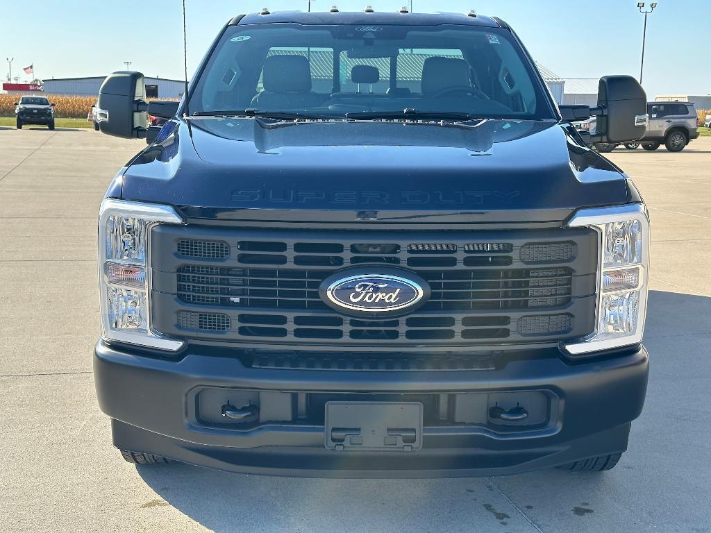 new 2024 Ford F-350 car, priced at $58,392