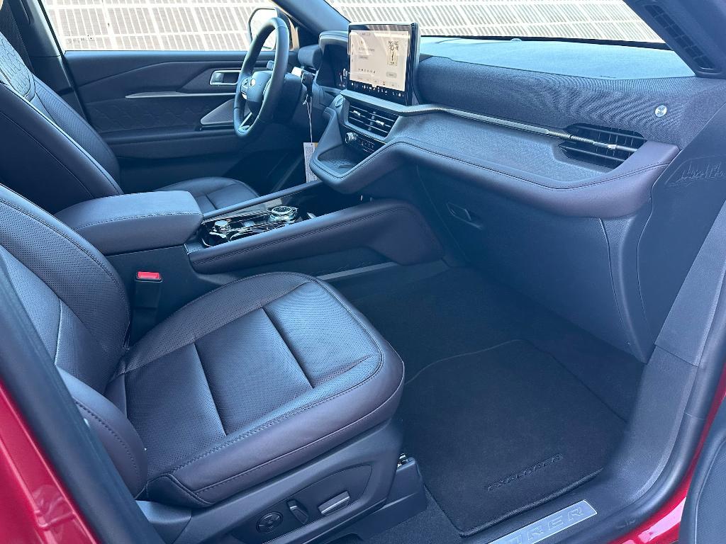 new 2025 Ford Explorer car, priced at $55,746