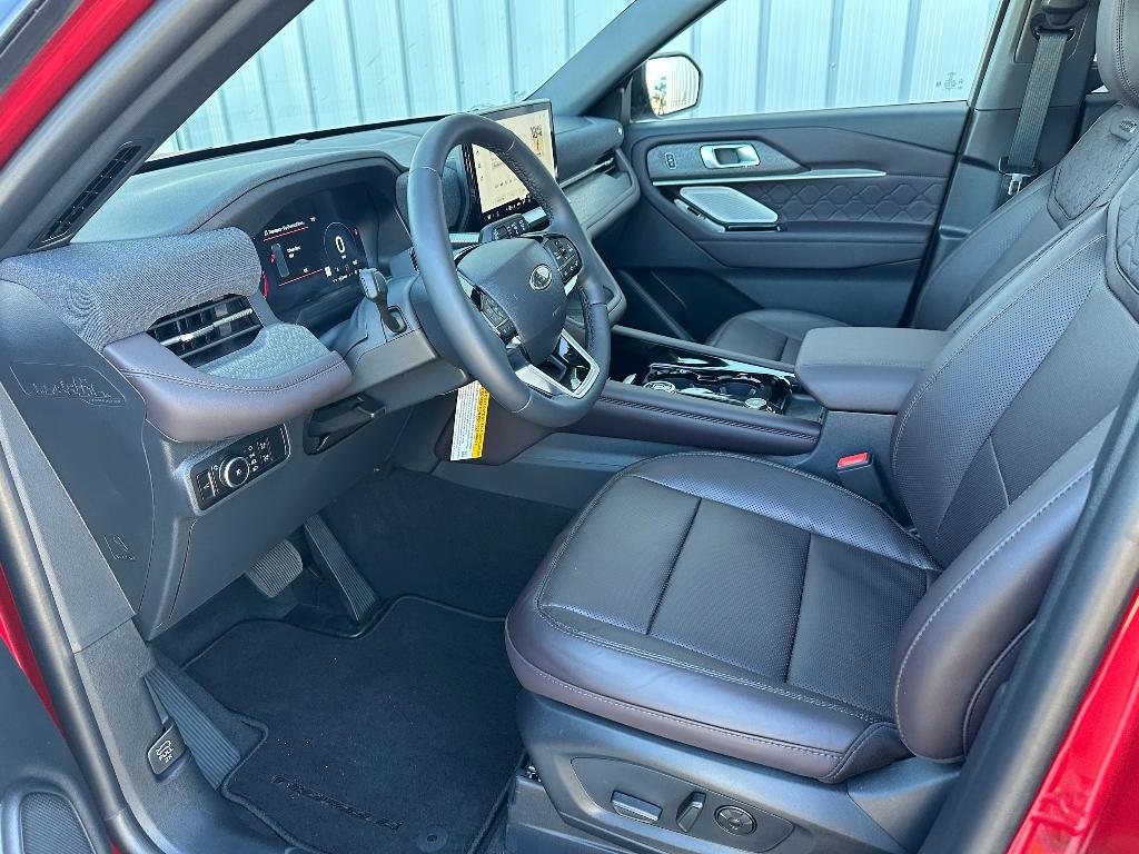 new 2025 Ford Explorer car, priced at $55,746