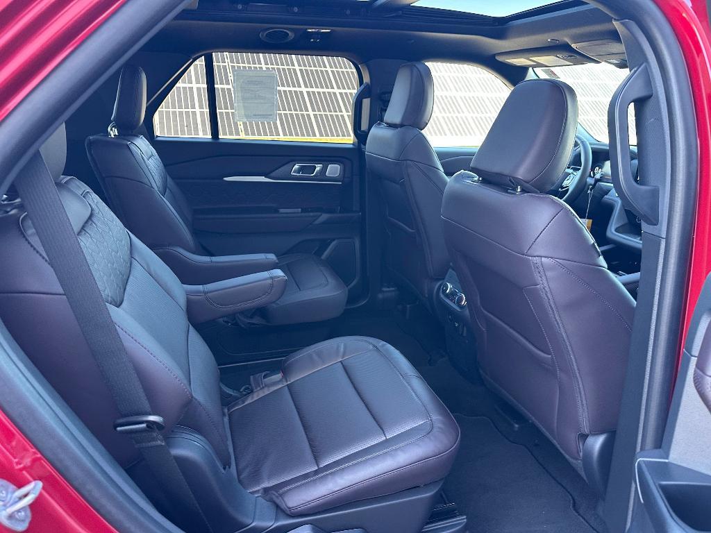new 2025 Ford Explorer car, priced at $55,746