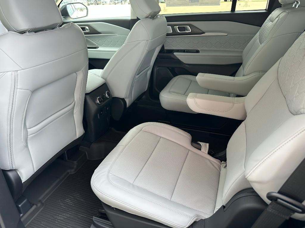 new 2025 Ford Explorer car, priced at $58,431