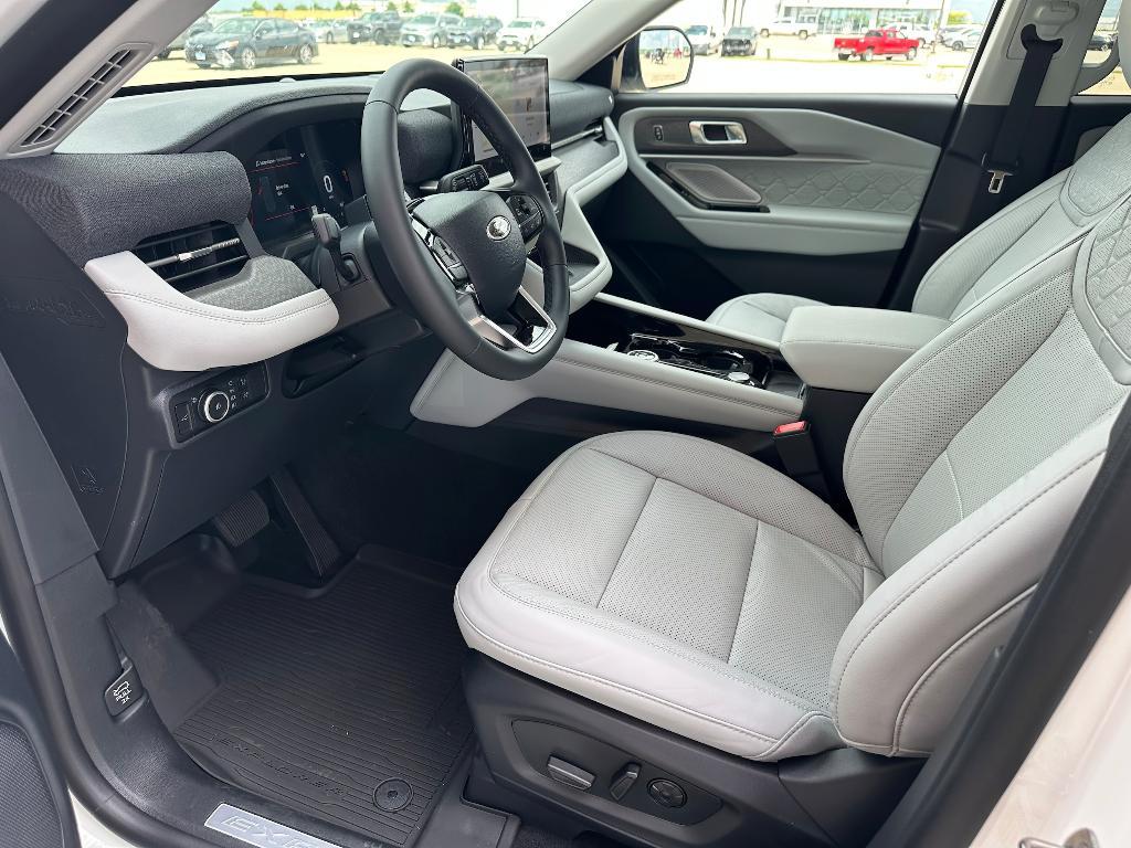 new 2025 Ford Explorer car, priced at $58,431