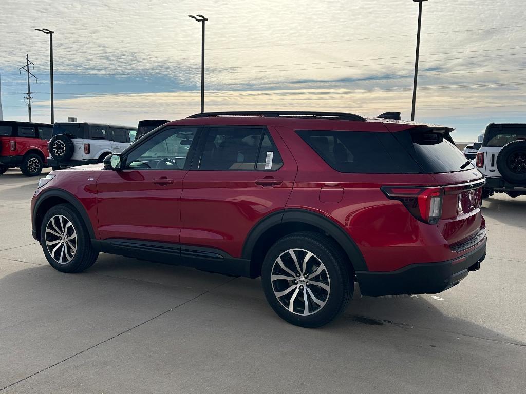 new 2025 Ford Explorer car, priced at $47,470