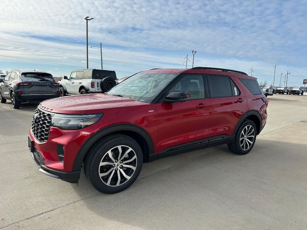 new 2025 Ford Explorer car, priced at $47,470