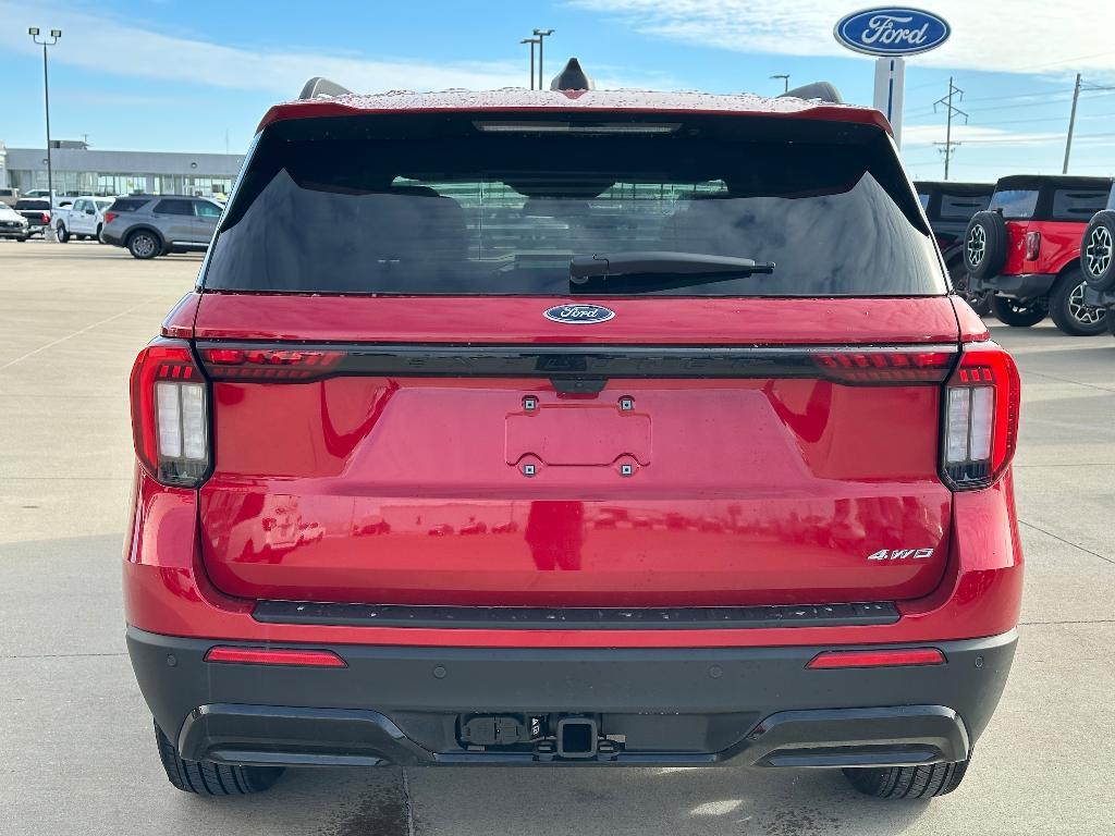 new 2025 Ford Explorer car, priced at $47,470