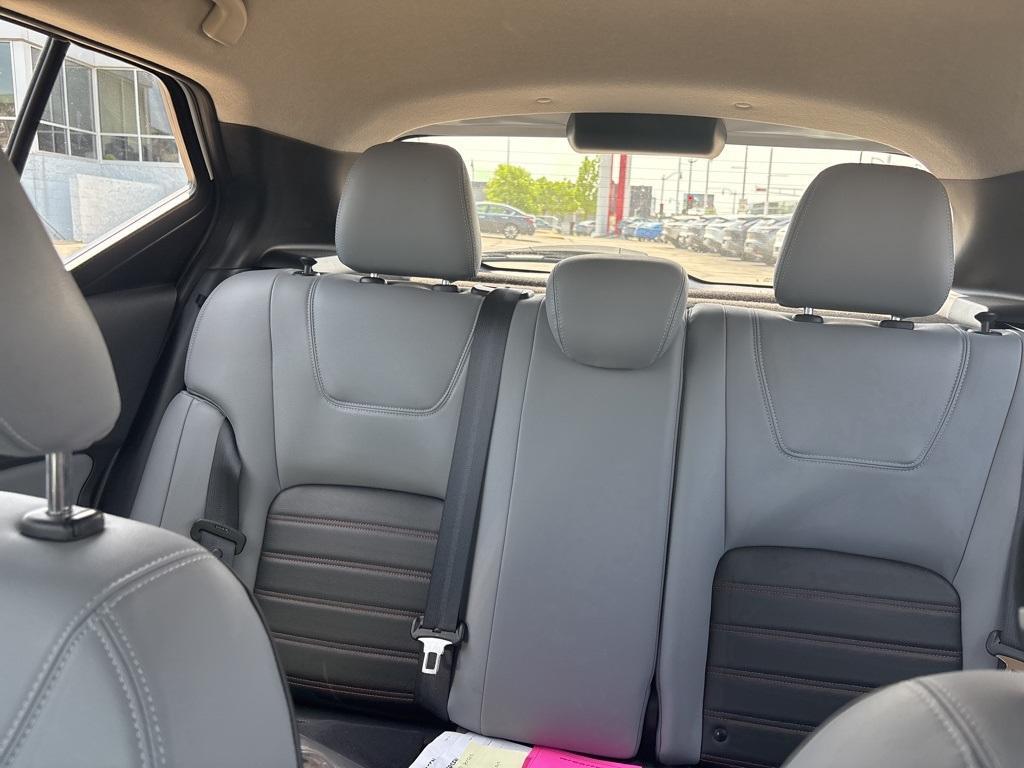 used 2023 Nissan Kicks car